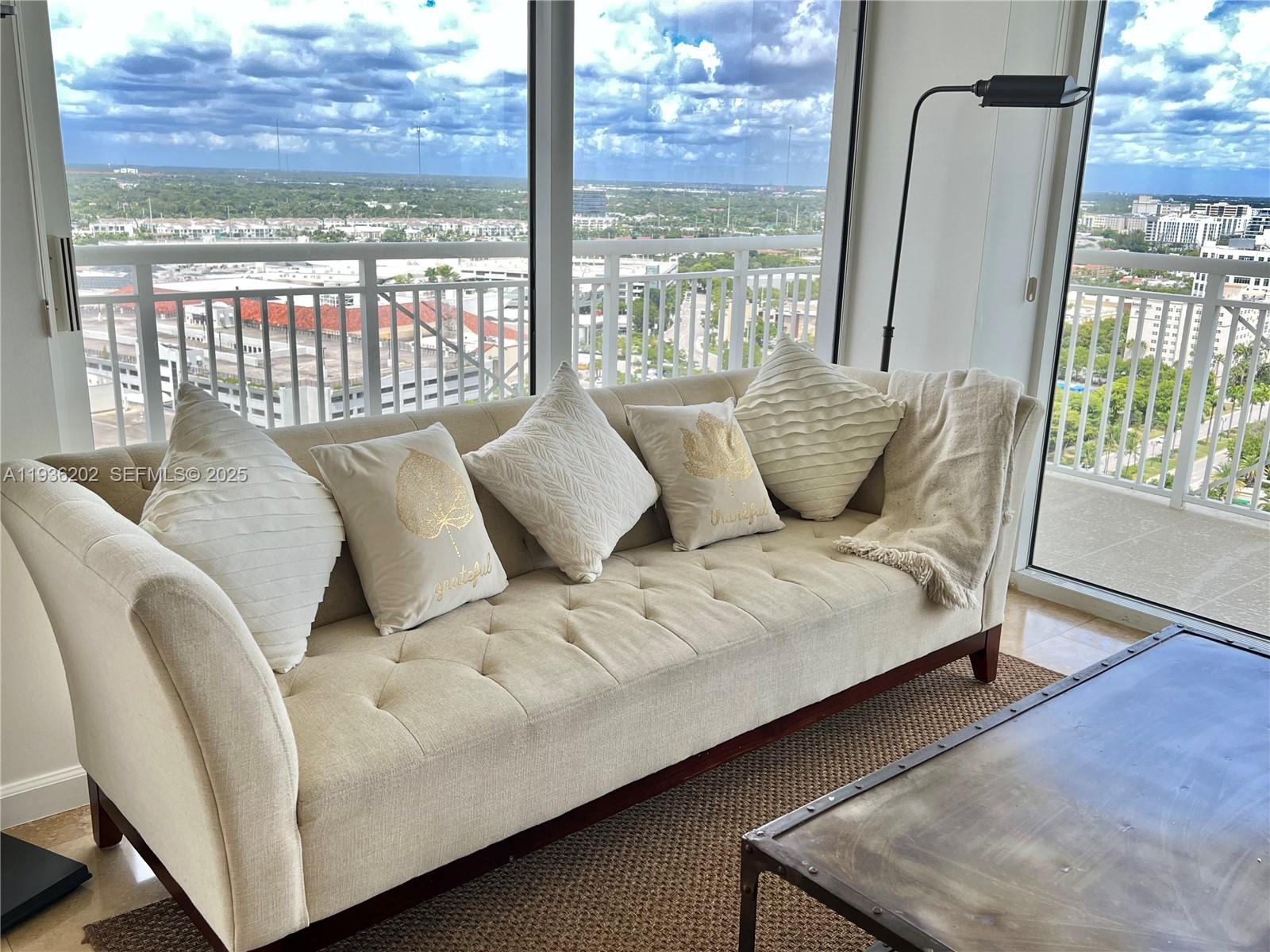 84b12bae-1685 19501 W Country Club Dr # 2313, Aventura FL 33180 — #A11936202