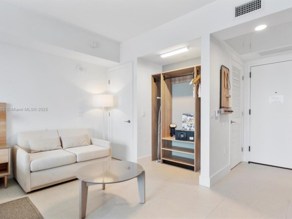 159 NE 6th St # 3806, Miami FL 33132 — #A11863382