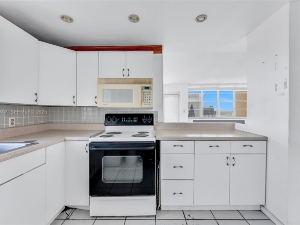 2025 NE 164th St # 809, North Miami Beach FL 33162 — #A11936457