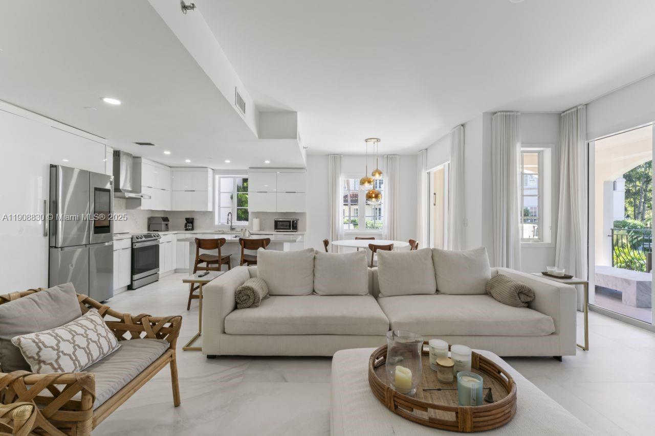 84b12bae-1724 19217 Fisher Island Dr # 19217, Miami Beach FL 33109 — #A11908830