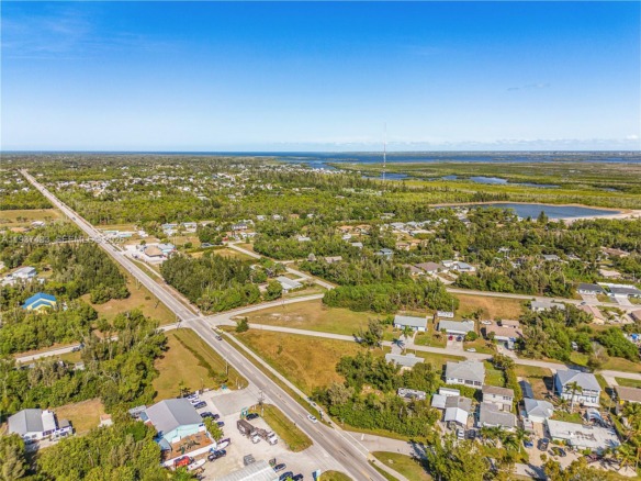 5585 Avenue D, Fort Myers FL 33922 — #A11937493