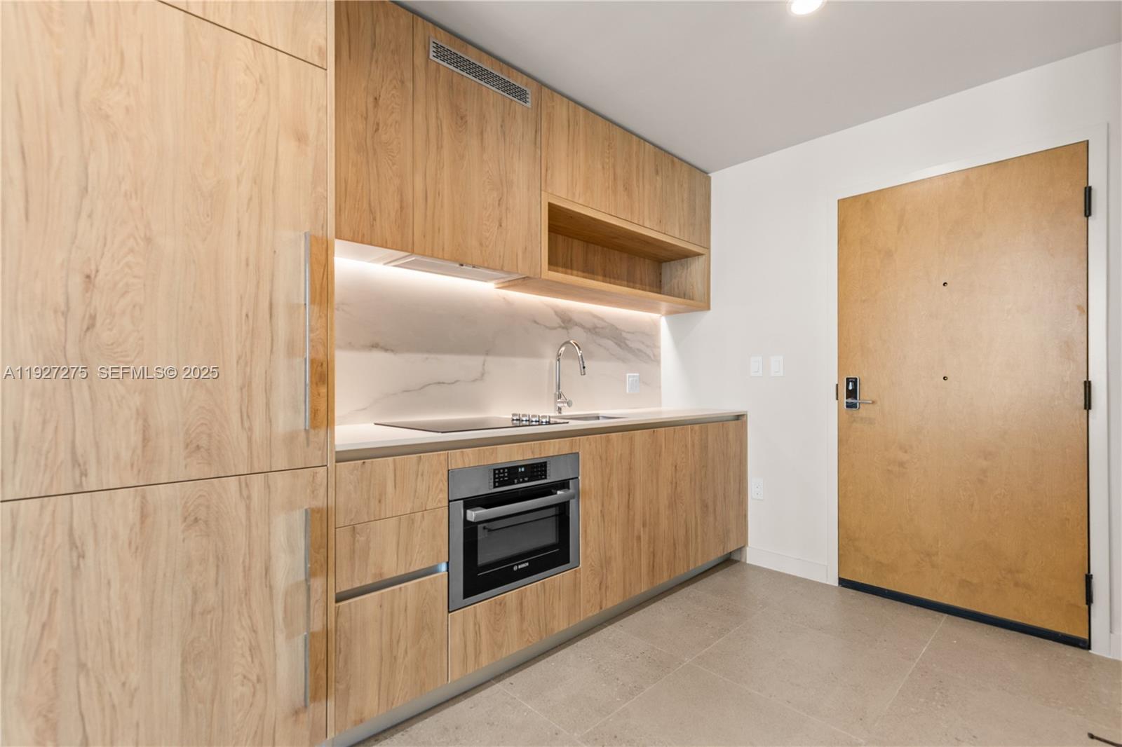 84b12bae-1781 11 NE 6th St # 3213, Miami FL 33132 — #A11927275