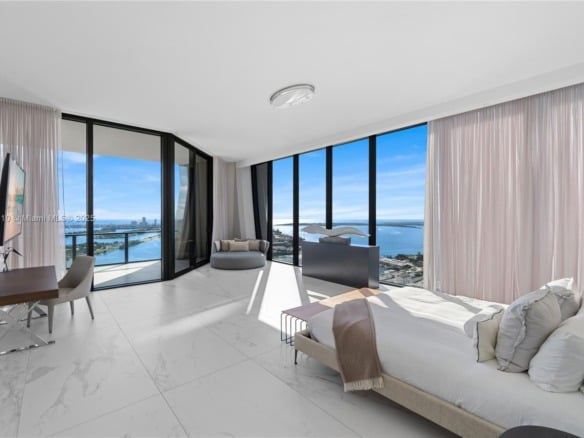 1000 Biscayne Blvd # 4901, Miami FL 33132 — #A11907510