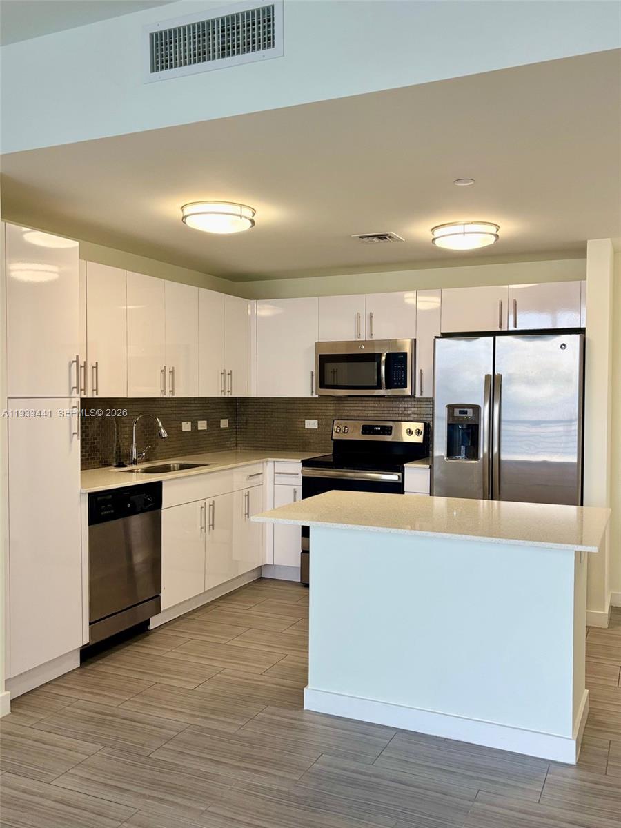 84b12bae-1823 1776 Polk St # 1405, Hollywood FL 33020 — #A11939441