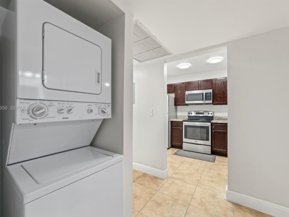 880 NE 207th Ter # 10, Miami FL 33179 — #A11940350