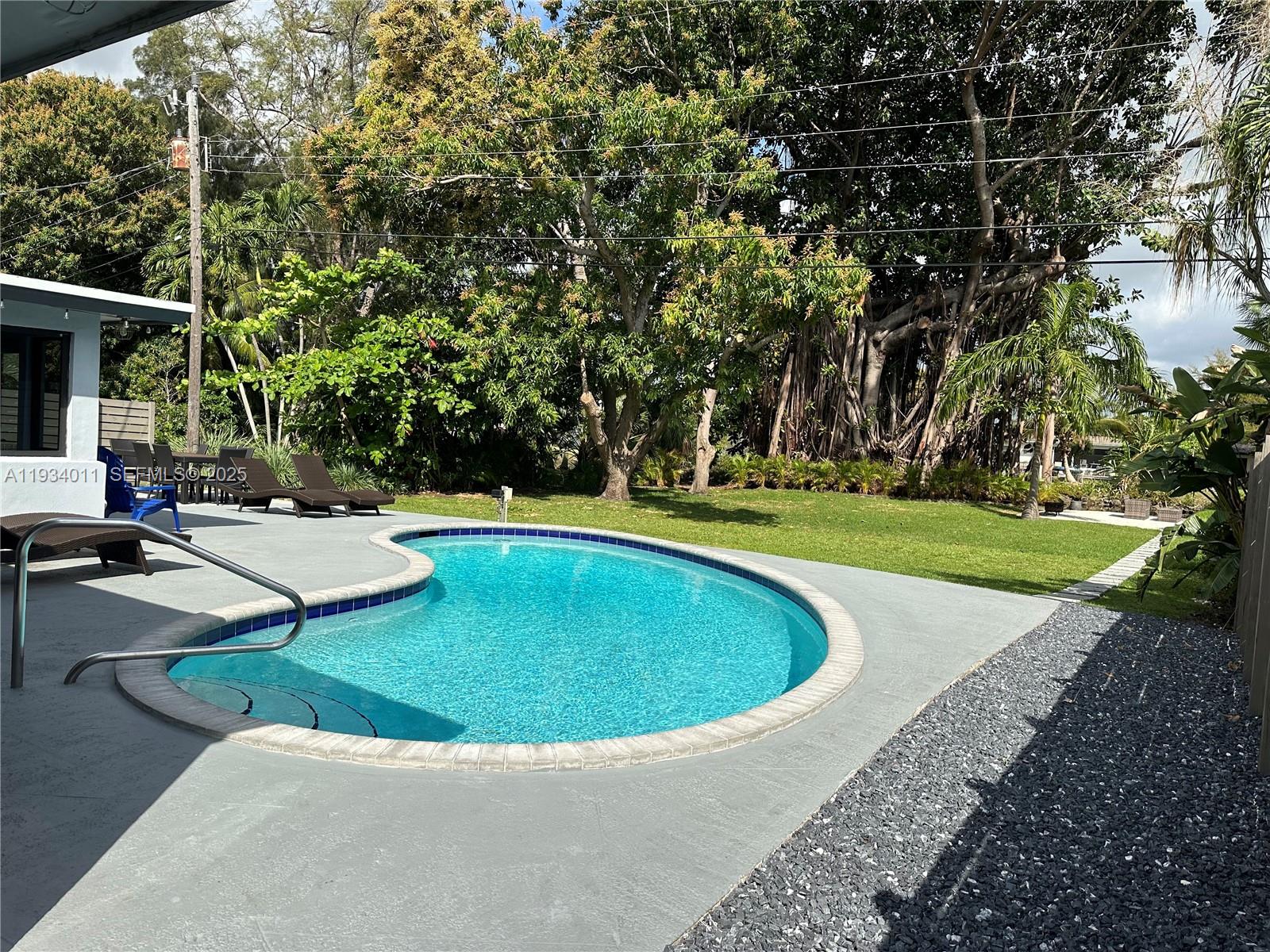 513 NW 30th St, Wilton Manors FL 33311 — #A11934011