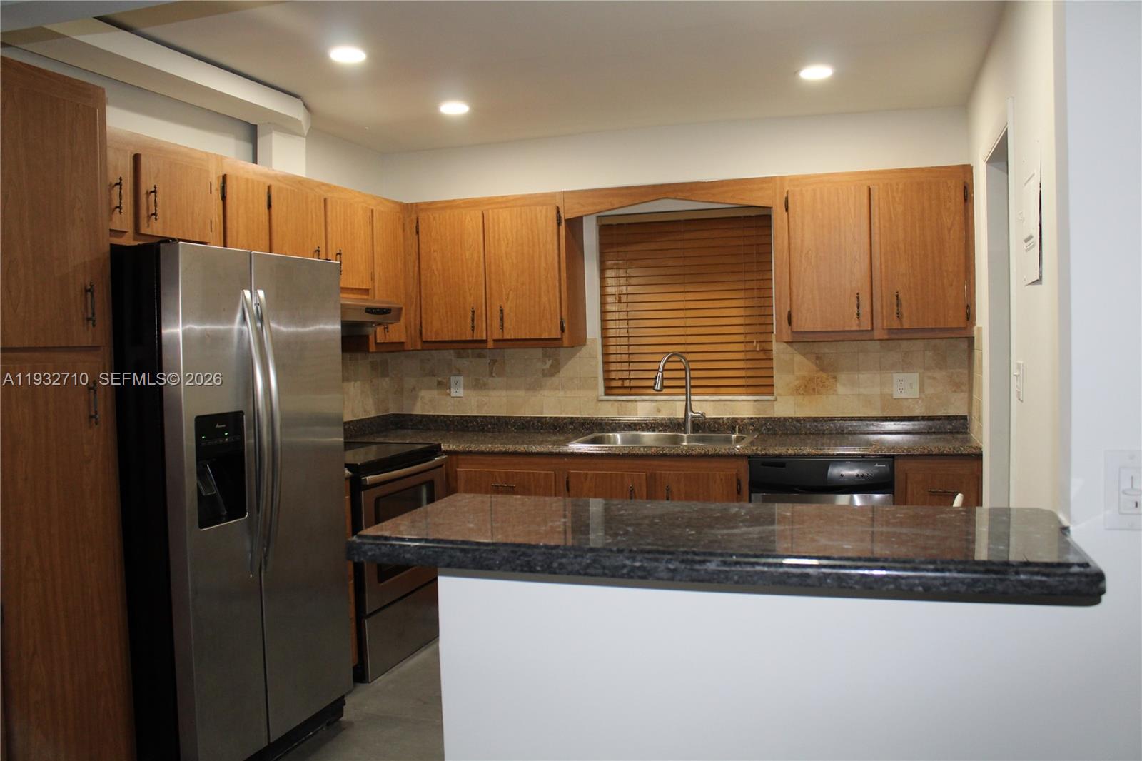5140 SW 40th Ave # 3C, Dania Beach FL 33314 — #A11932710