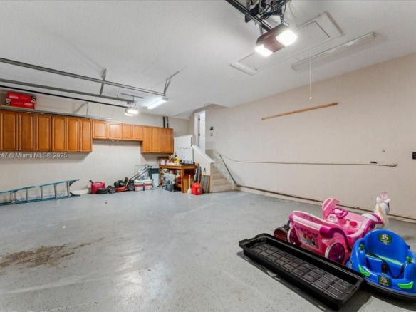 2706 SKIMMER POINT DR S GULFPORT, St Petersburg FL 33707 — #A11894247