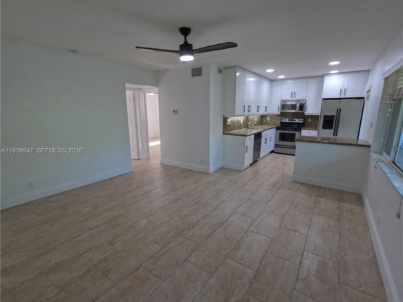 1423 Holly Heights Dr # 15, Fort Lauderdale FL 33304 — #A11939947