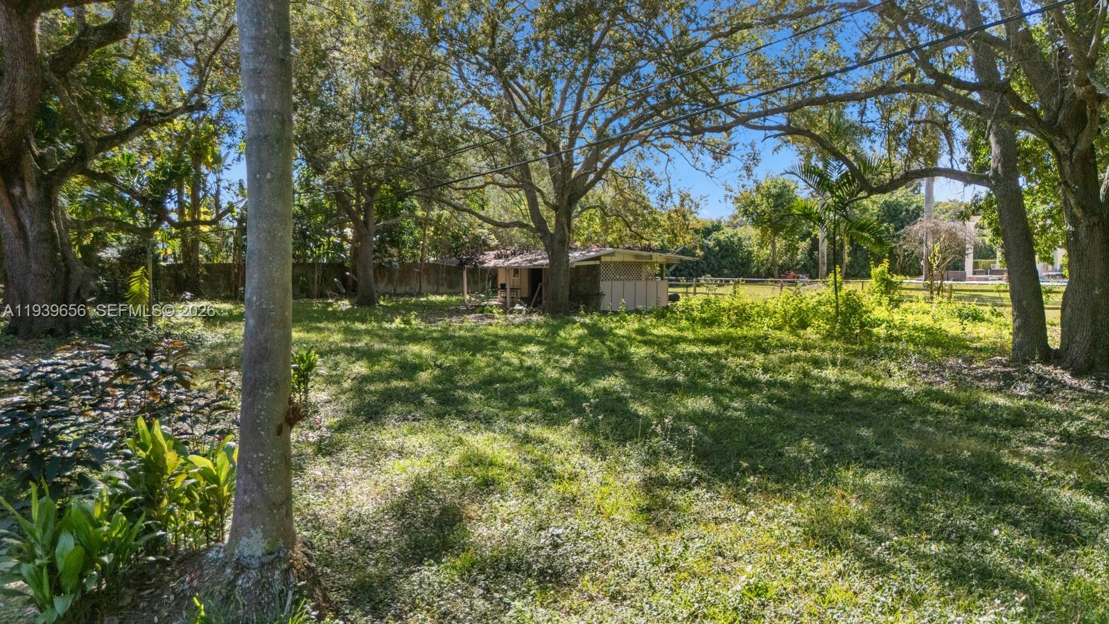 84b12bae-1940 13500 SW 68th Ct, Pinecrest FL 33156 — #A11939656