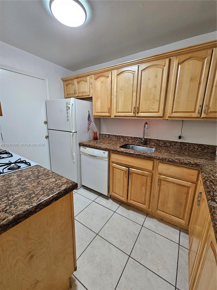 6900 N Kendall Dr # A102, Pinecrest FL 33156 — #A11941296