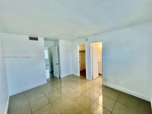 241 SE 9th Ave # 207, Pompano Beach FL 33060 — #A11943277