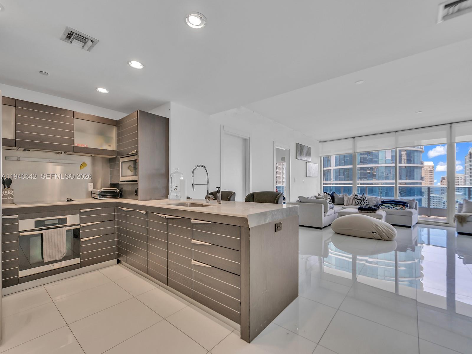 84b12bae-1985 200 Biscayne Boulevard Way # 3603, Miami FL 33131 — #A11943342
