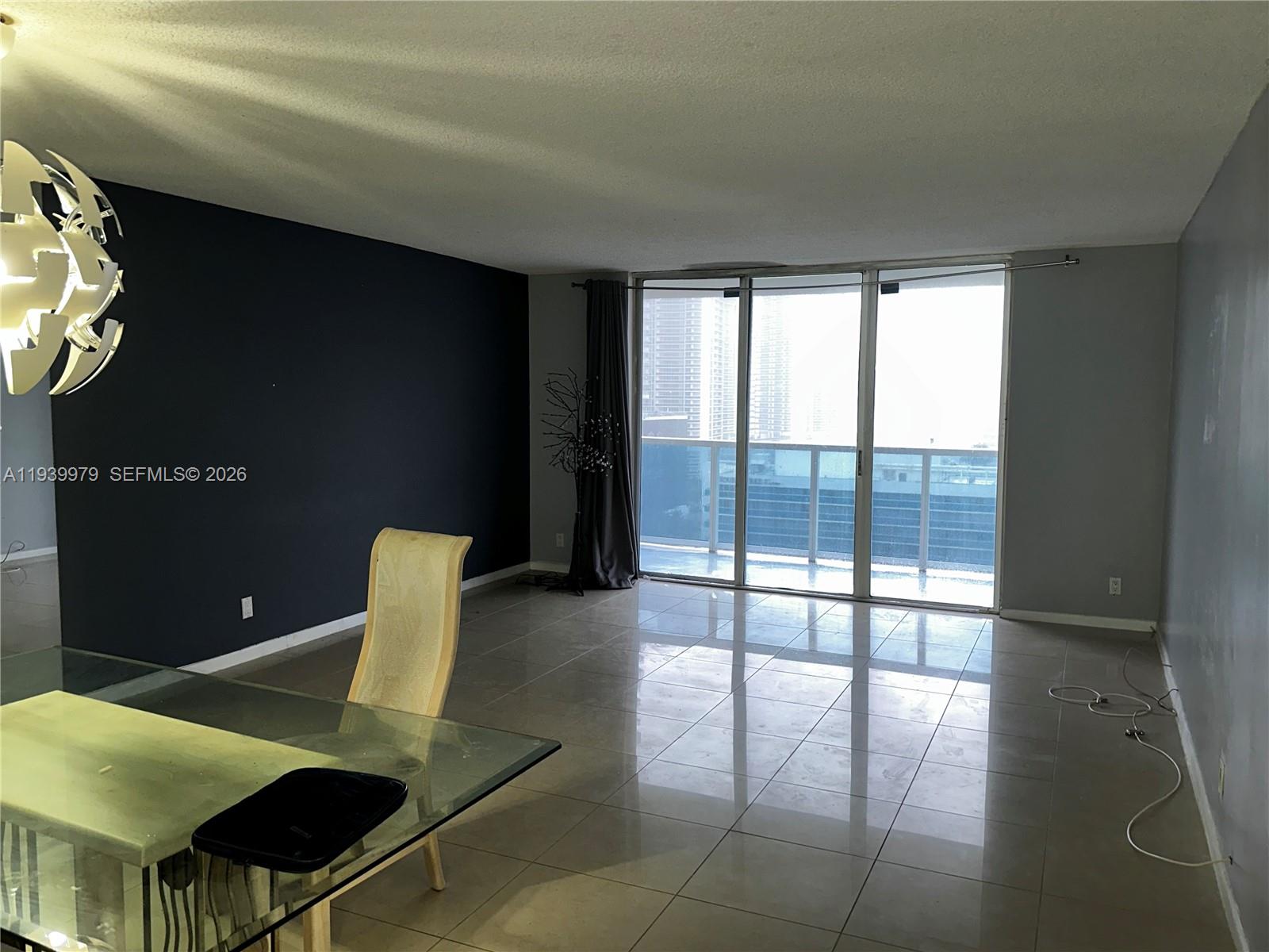 Listing #A11939979