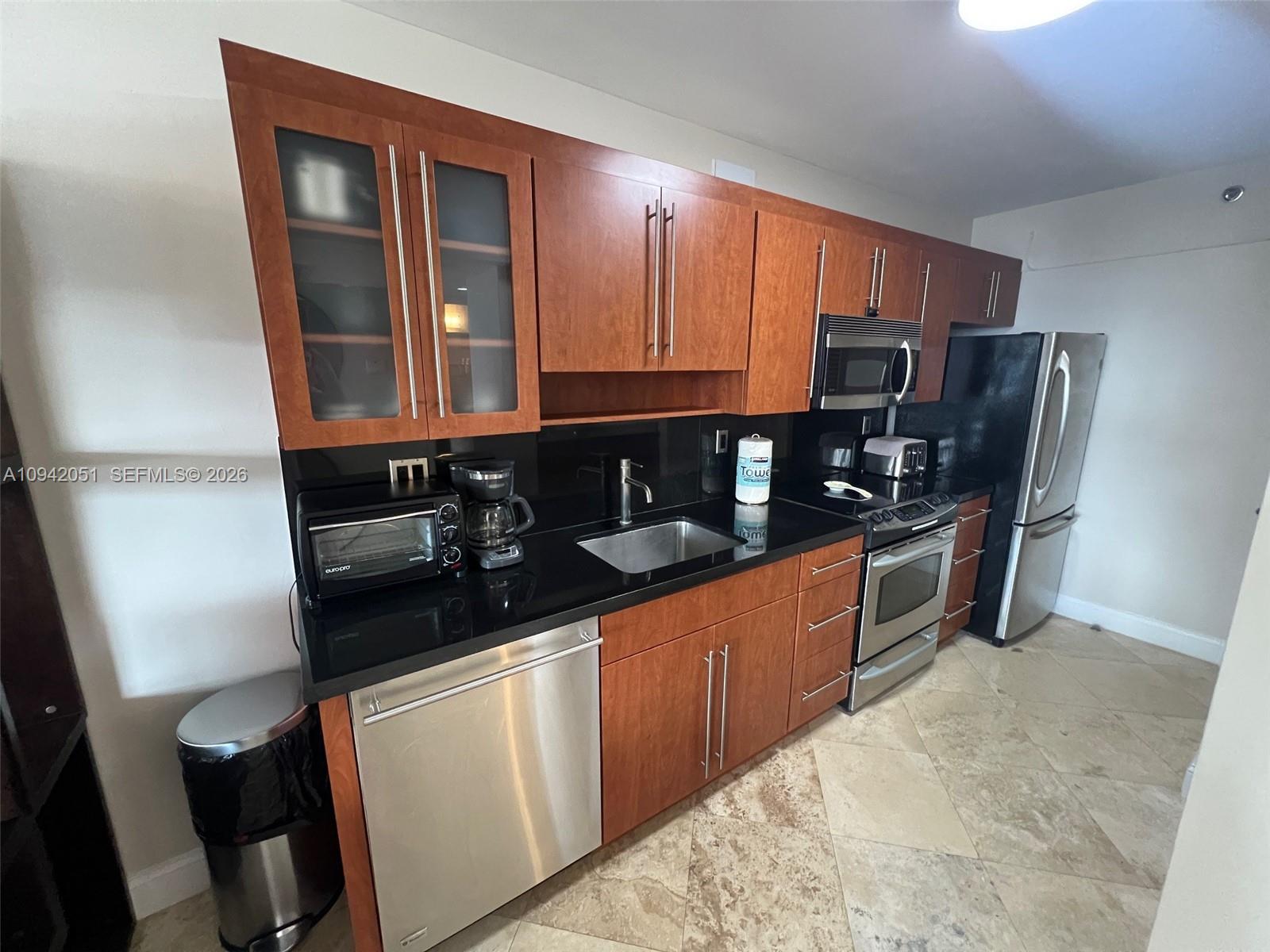 84b12bae-2078 100 Lincoln Rd # 716, Miami Beach FL 33139 — #A10942051