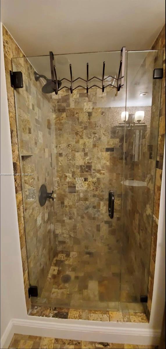 84b12bae-2083 753 Michigan # 2B, Miami Beach FL 33139 — #A10988650