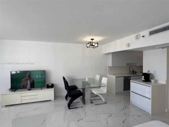100 Lincoln Rd # 1207, Miami Beach FL 33139 — #A11114857