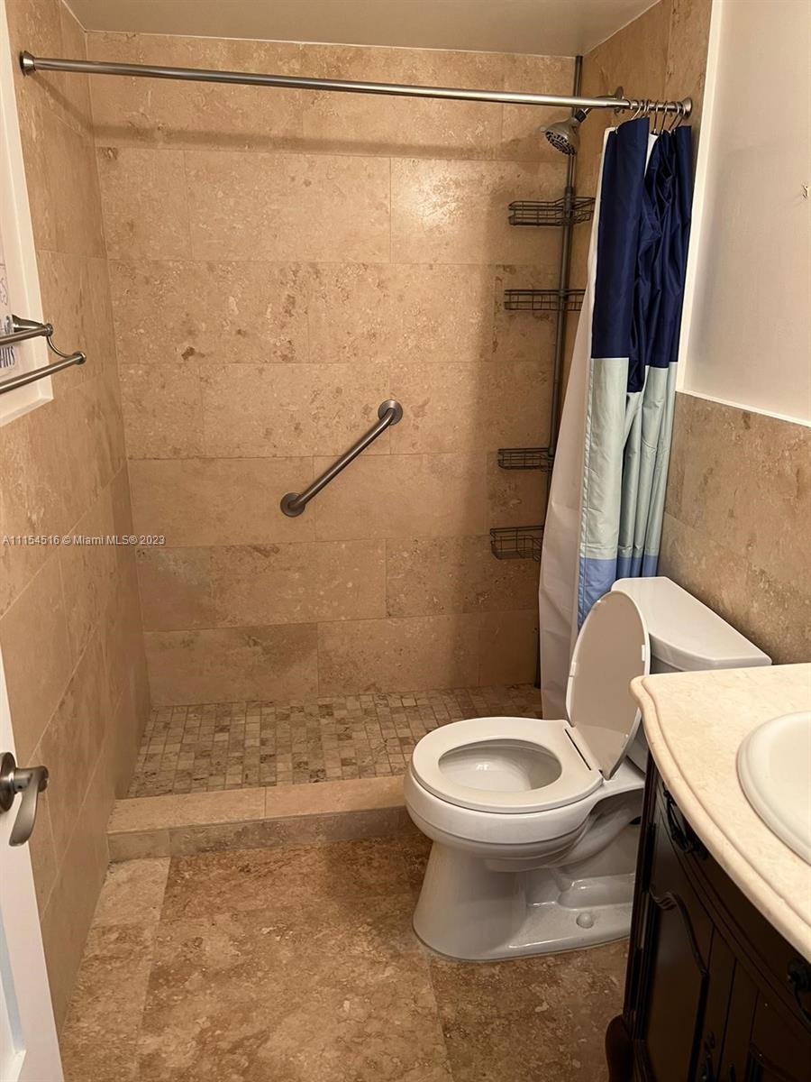 84b12bae-2160 3725 S Ocean Dr # 301, Hollywood FL 33019 — #A11154516