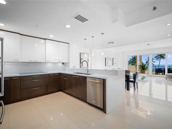 19234 Fisher Island Dr # 19234, Fisher Island FL 33109 — #A11198497