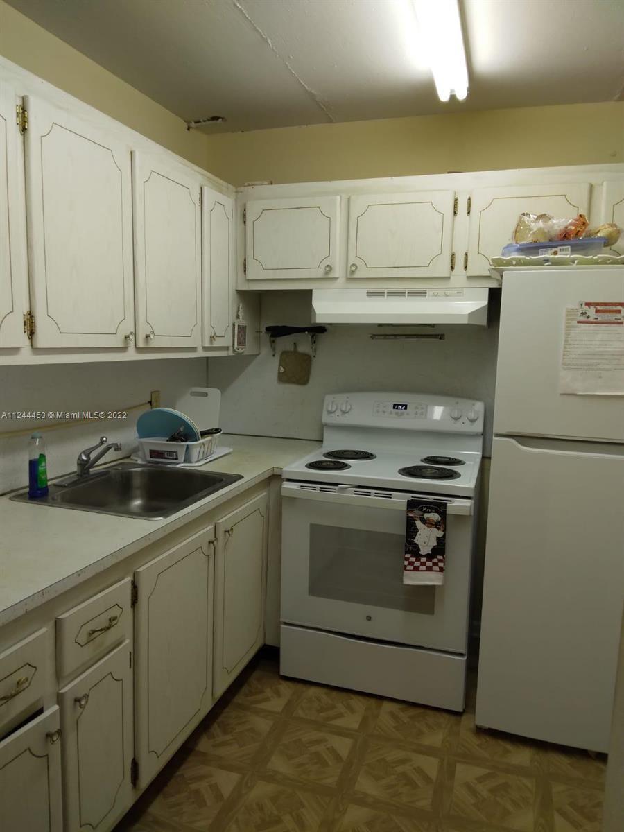 84b12bae-2232 206 Sheffield I # 206, West Palm Beach FL 33417 — #A11244453