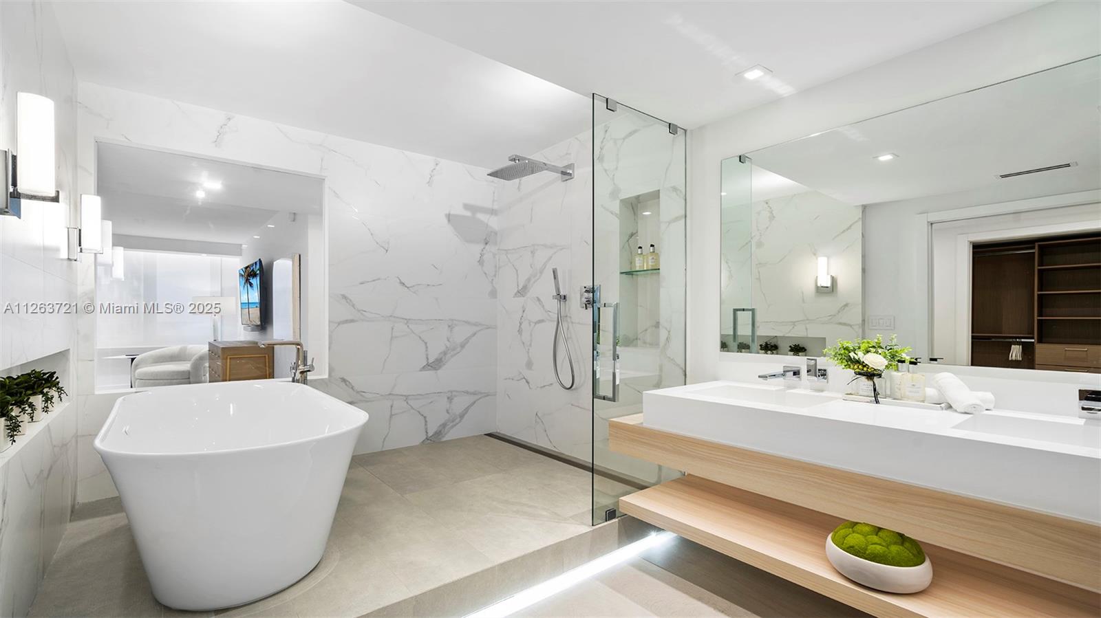 84b12bae-2252 2301 Collins Ave # 641, Miami Beach FL 33139 — #A11263721