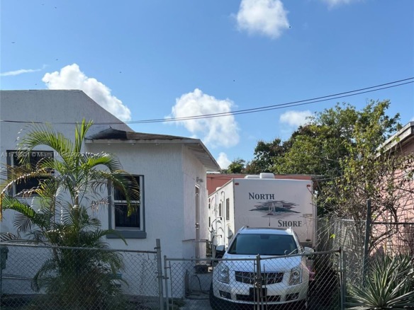 6730 NE MIAMI PL, Miami FL 33138 — #A11736531