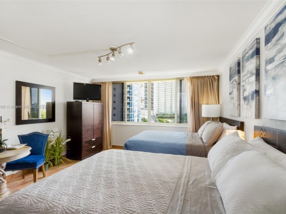 19201 Collins Ave # 641, Sunny Isles Beach FL 33160 — #A11284868