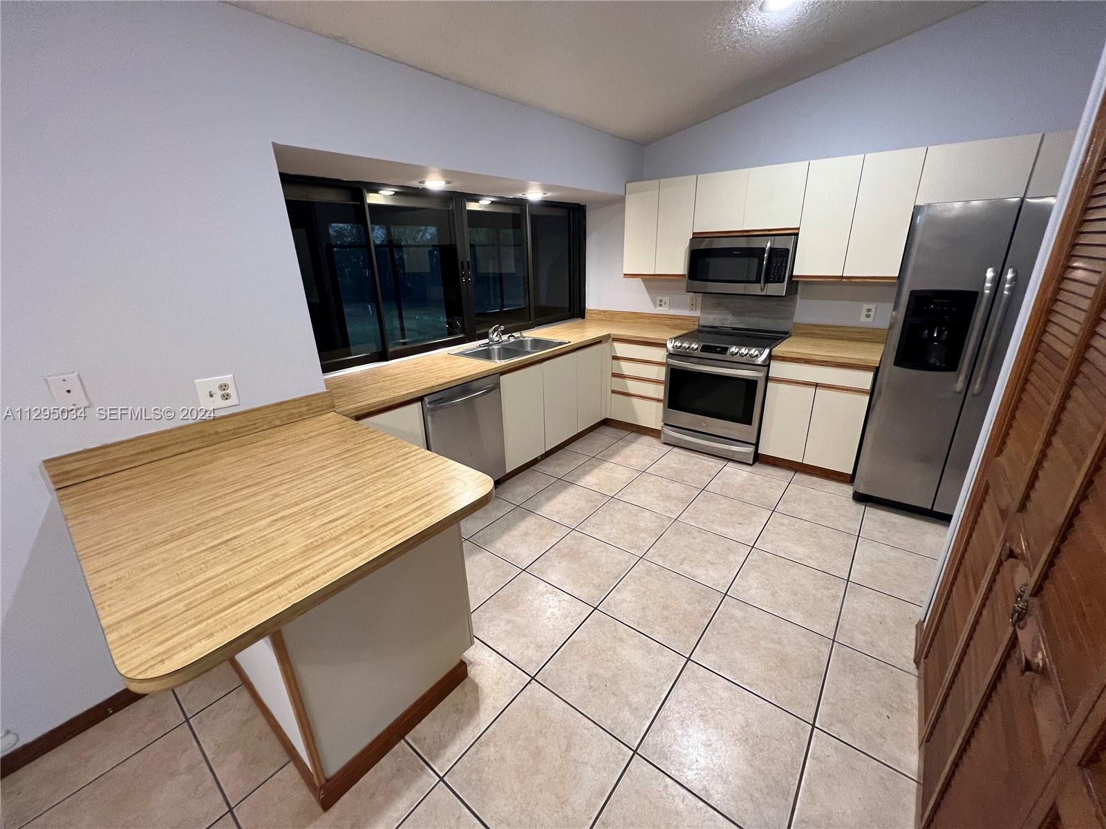 84b12bae-2272 1921 SW Hickock Ter, Port St. Lucie FL 34953 — #A11295034