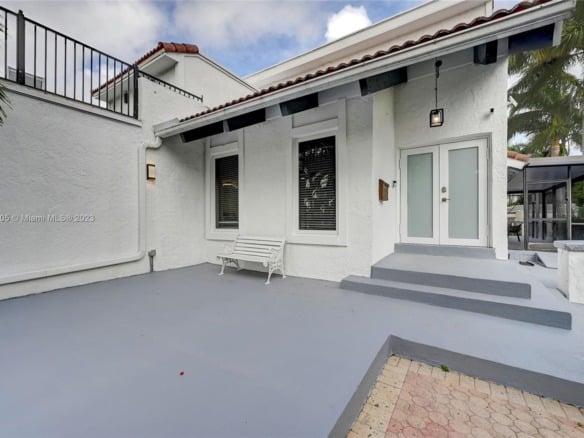 1109 Hollywood Blvd, Hollywood FL 33019 — #A11317805