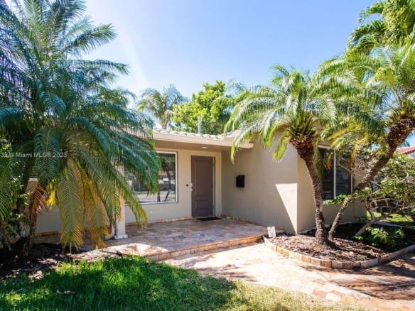 1120 N 13th Terrace, Hollywood FL 33019 — #A11321339