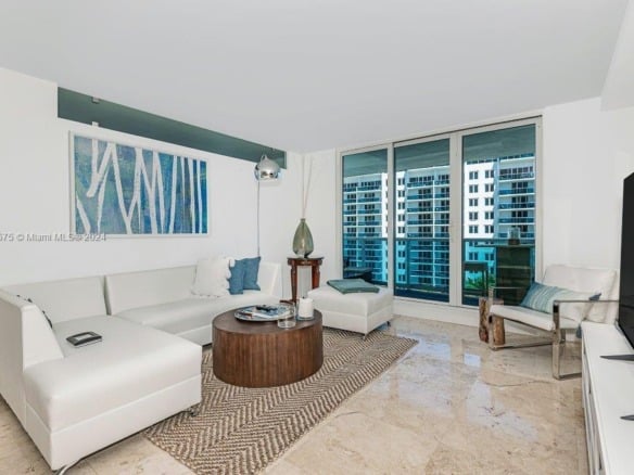 2301 Collins Ave # 1117, Miami Beach FL 33139 — #A11326575