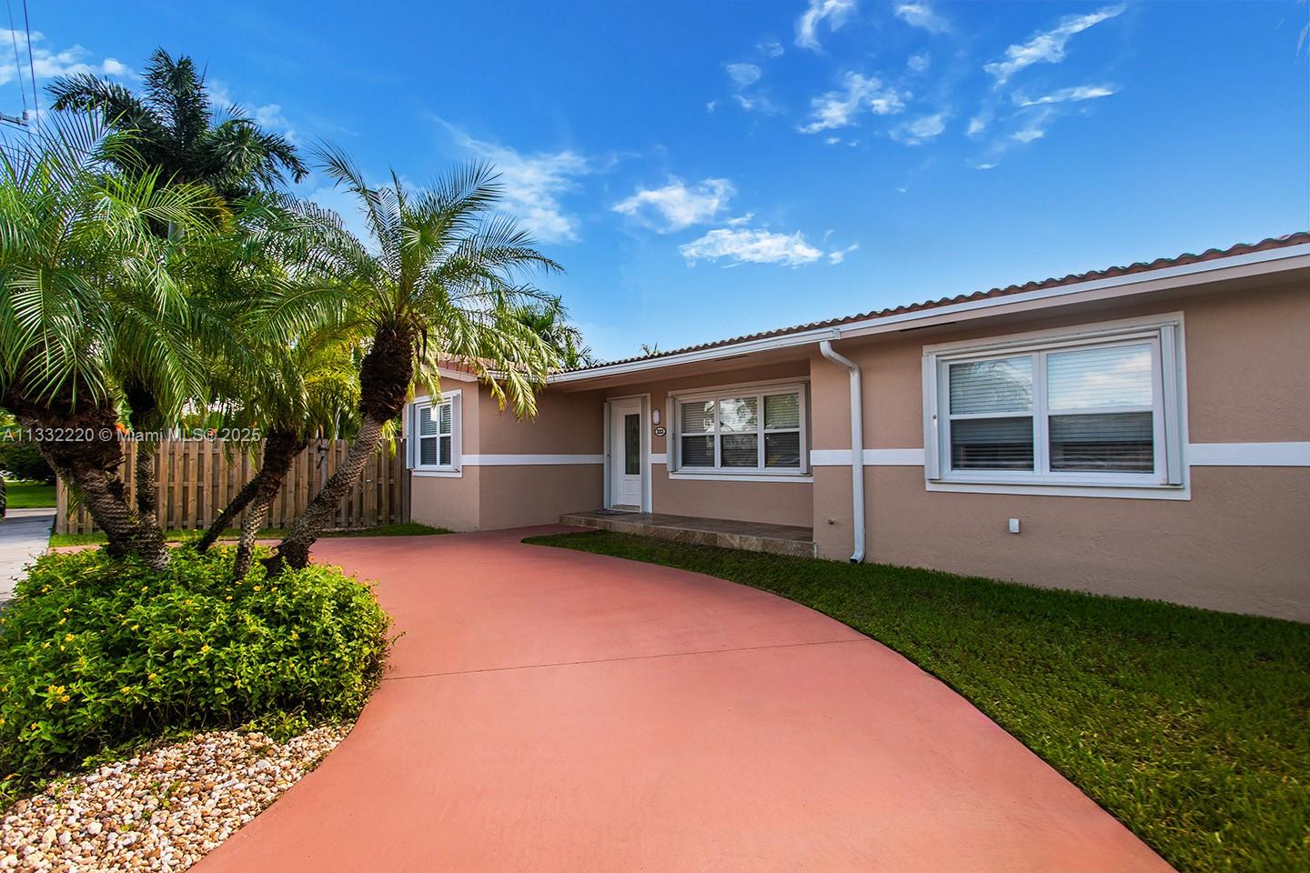 84b12bae-2310 333 SE 3rd Ave, Dania Beach FL 33004 — #A11332220