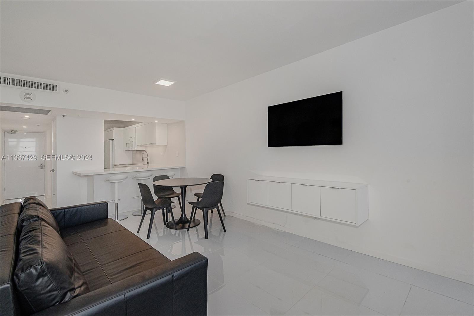 84b12bae-2318 100 Lincoln Rd # 519, Miami Beach FL 33139 — #A11337429