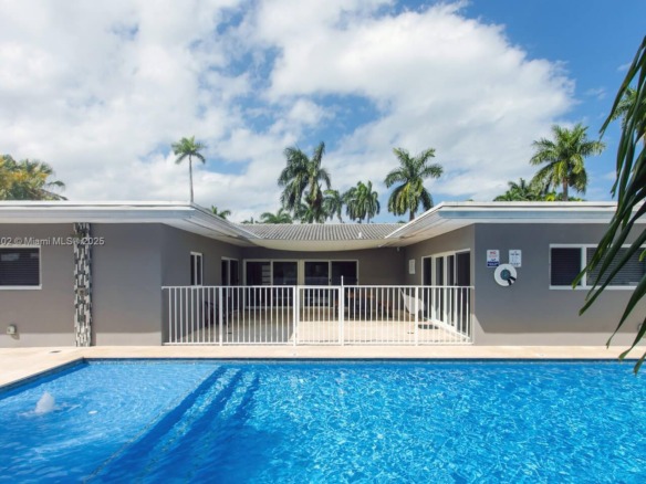 1218 Hollywood Blvd, Hollywood FL 33019 — #A11357402