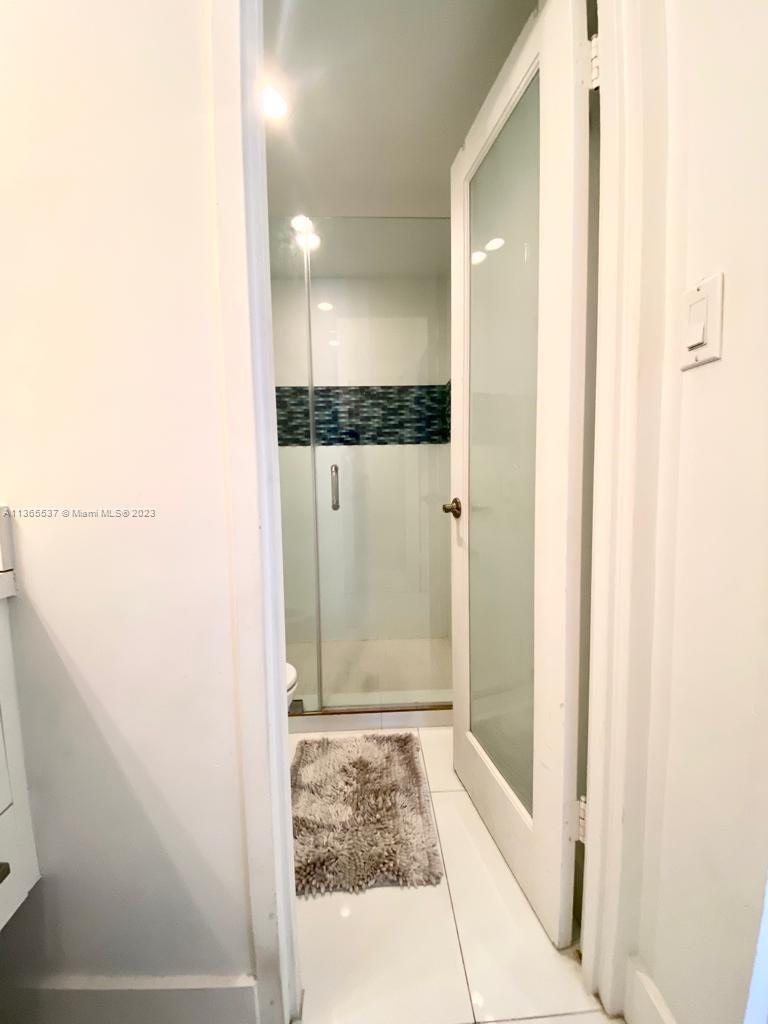84b12bae-2349 100 Lincoln Rd # 906, Miami Beach FL 33139 — #A11365537