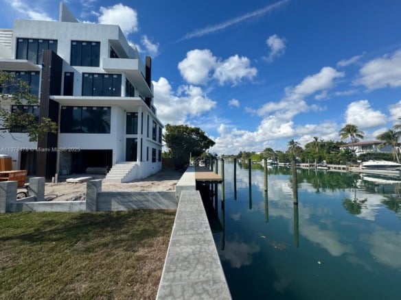 7300 Trouville Esplanade # 3, Miami Beach FL 33141 — #A11378478