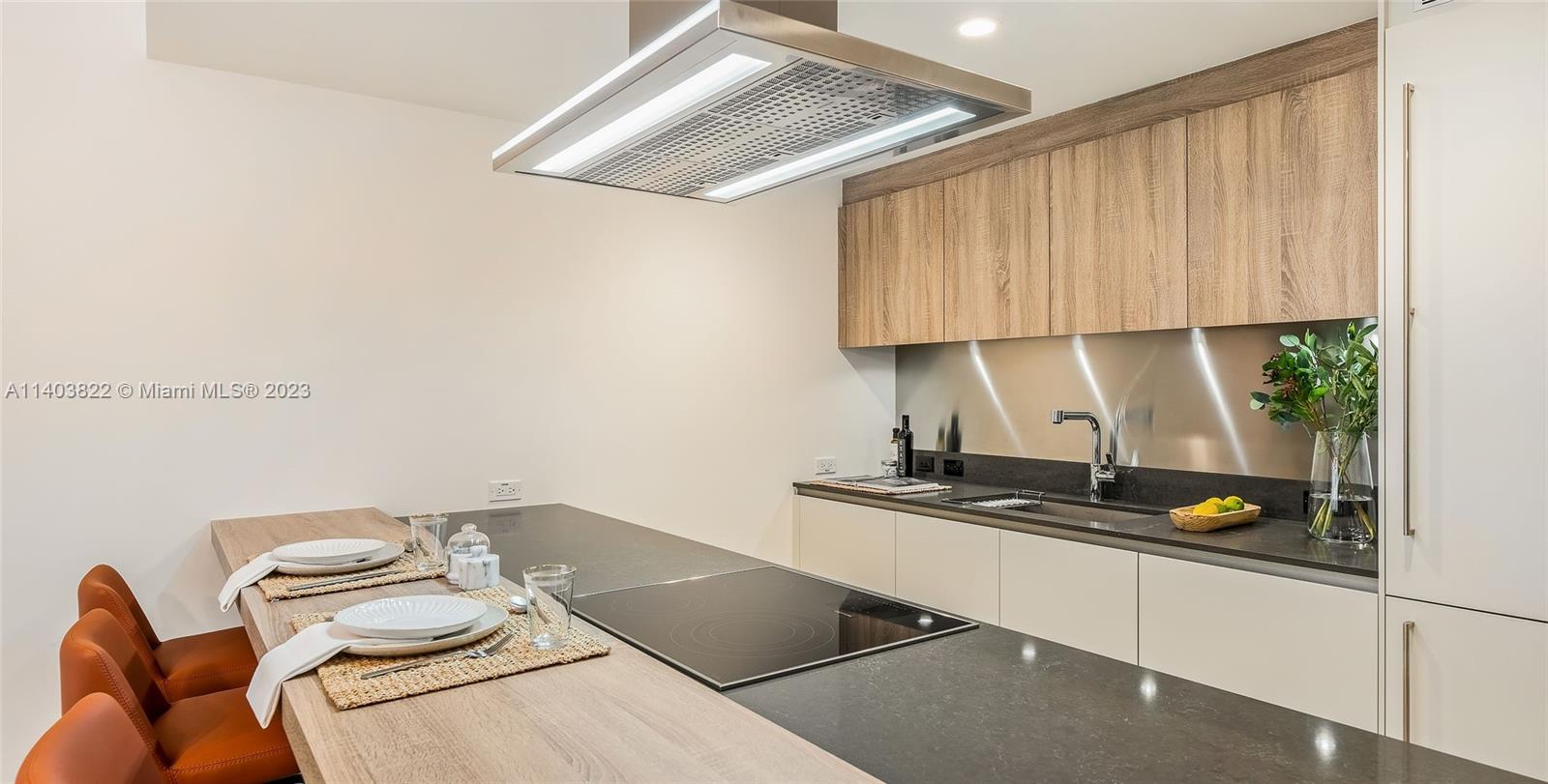 O 1000 Brickell Plaza # 2711, Miami FL 33131 — #A11403822