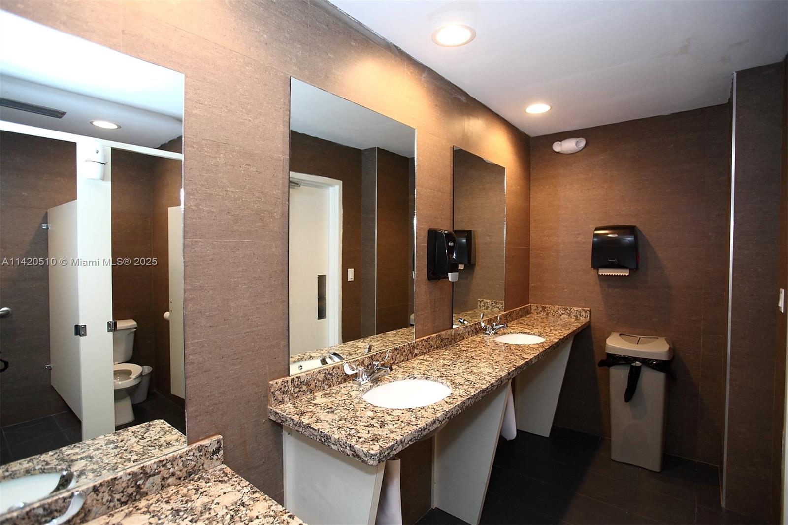 1975 E SUNRISE BLVD, Fort Lauderdale FL 33304 — #A11420510