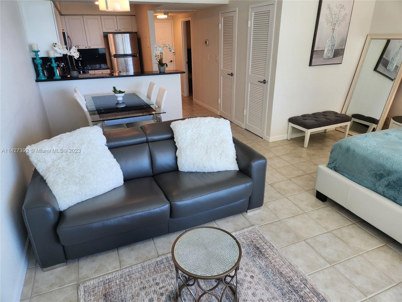 84b12bae-2444 2501 S Ocean Dr # 512, Hollywood FL 33019 — #A11427392