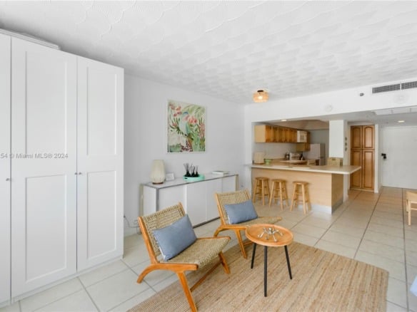 100 Lincoln Rd # 1039, Miami Beach FL 33139 — #A11433254