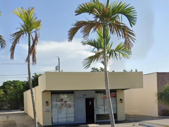 617 Northlake Blvd, North Palm Beach FL 33408 — #A11446249