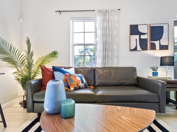 201 NE 16th Ct, Fort Lauderdale FL 33305 — #A11453744
