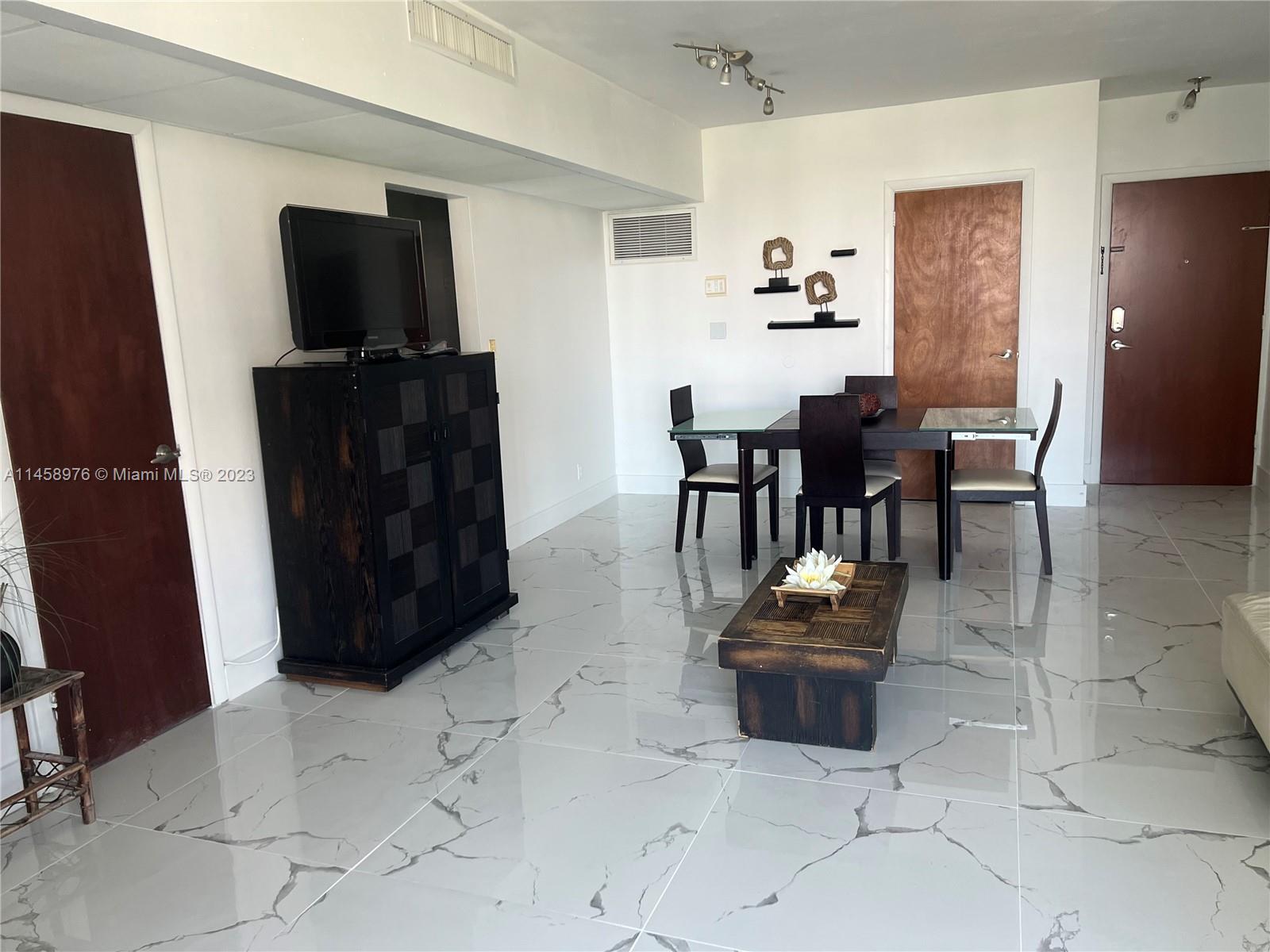 84b12bae-2495 3801 S Ocean Dr # 6S, Hollywood FL 33019 — #A11458976