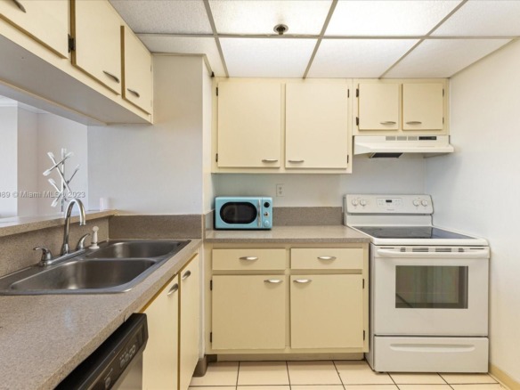 7601 E Treasure Dr # 2311, North Bay Village FL 33141 — #A11474089