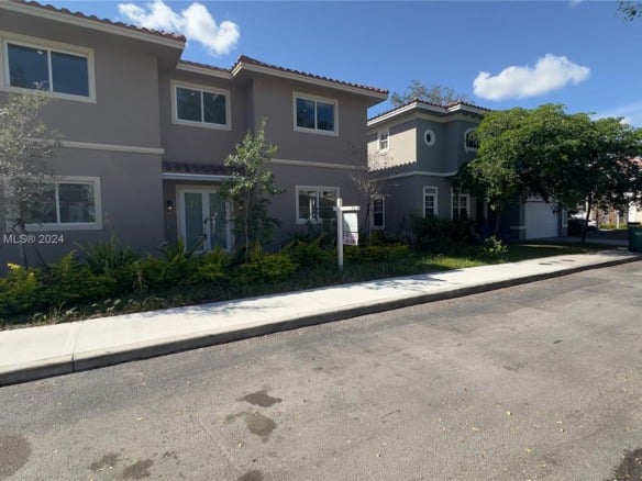 3562 Forest View Cir, Dania Beach FL 33312 — #A11490562