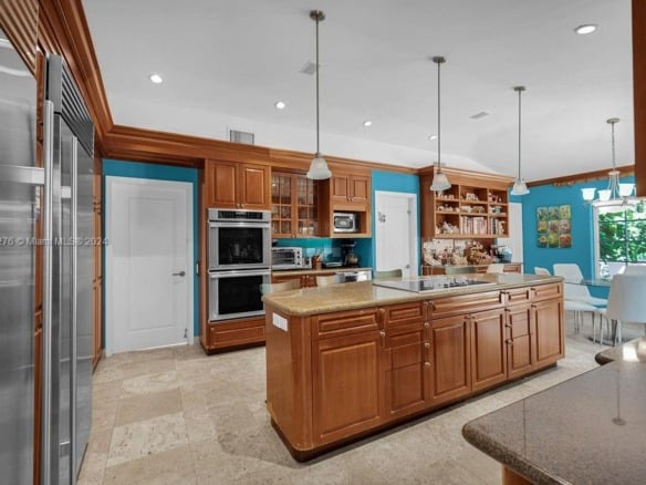 61 Camden Ct, Bal Harbour FL 33154 — #A11499276