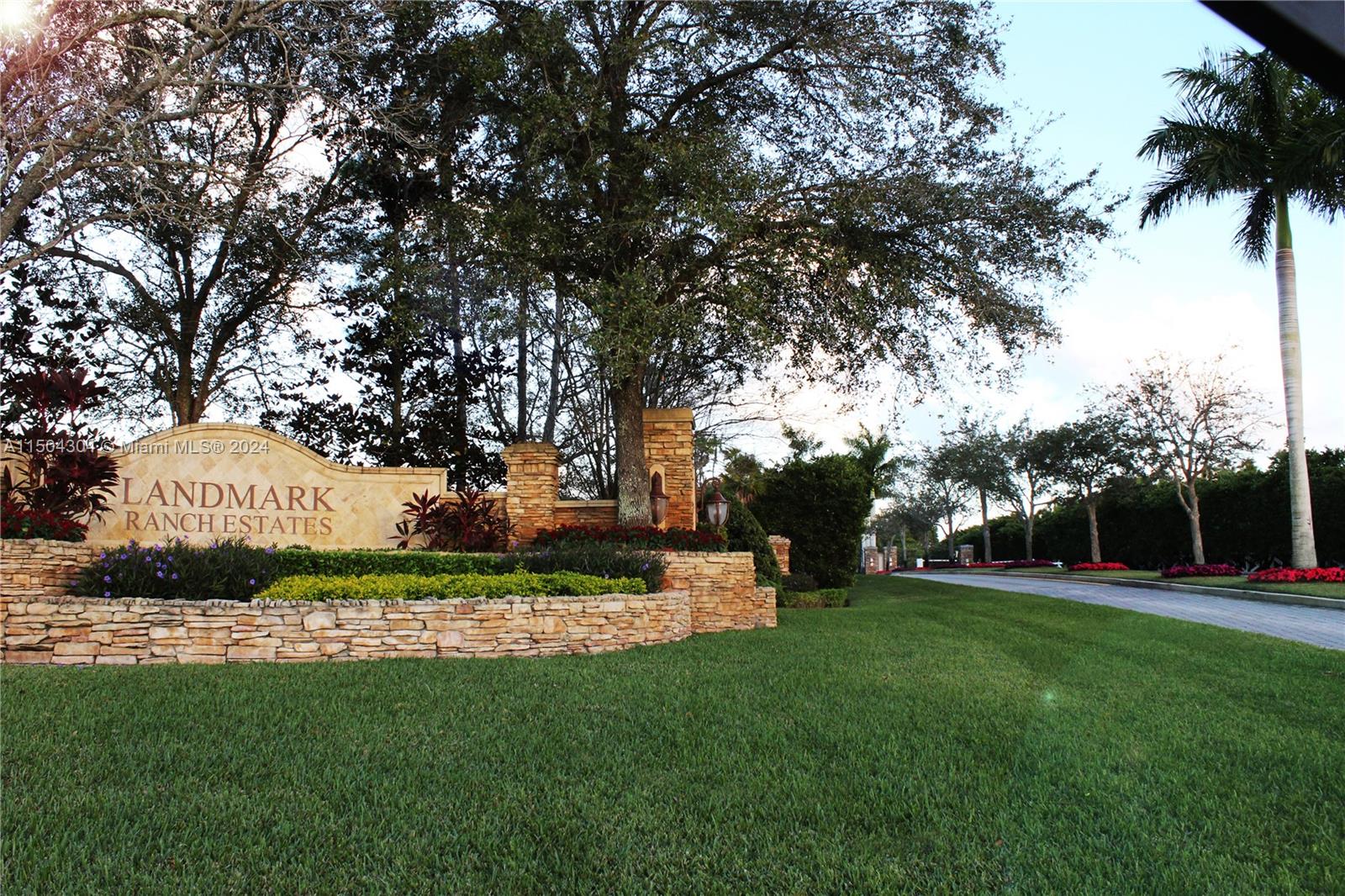 84b12bae-2566 16825 Stratford Ct, Southwest Ranches FL 33331 — #A11504304