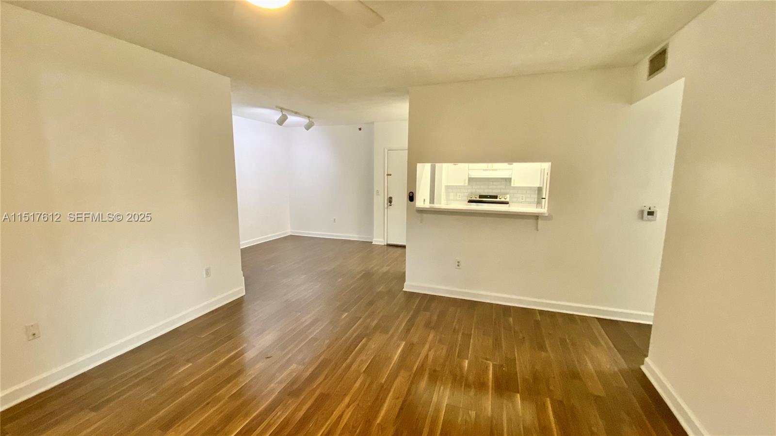 84b12bae-2604 19901 E Country Club Dr # 2103, Aventura FL 33180 — #A11517612