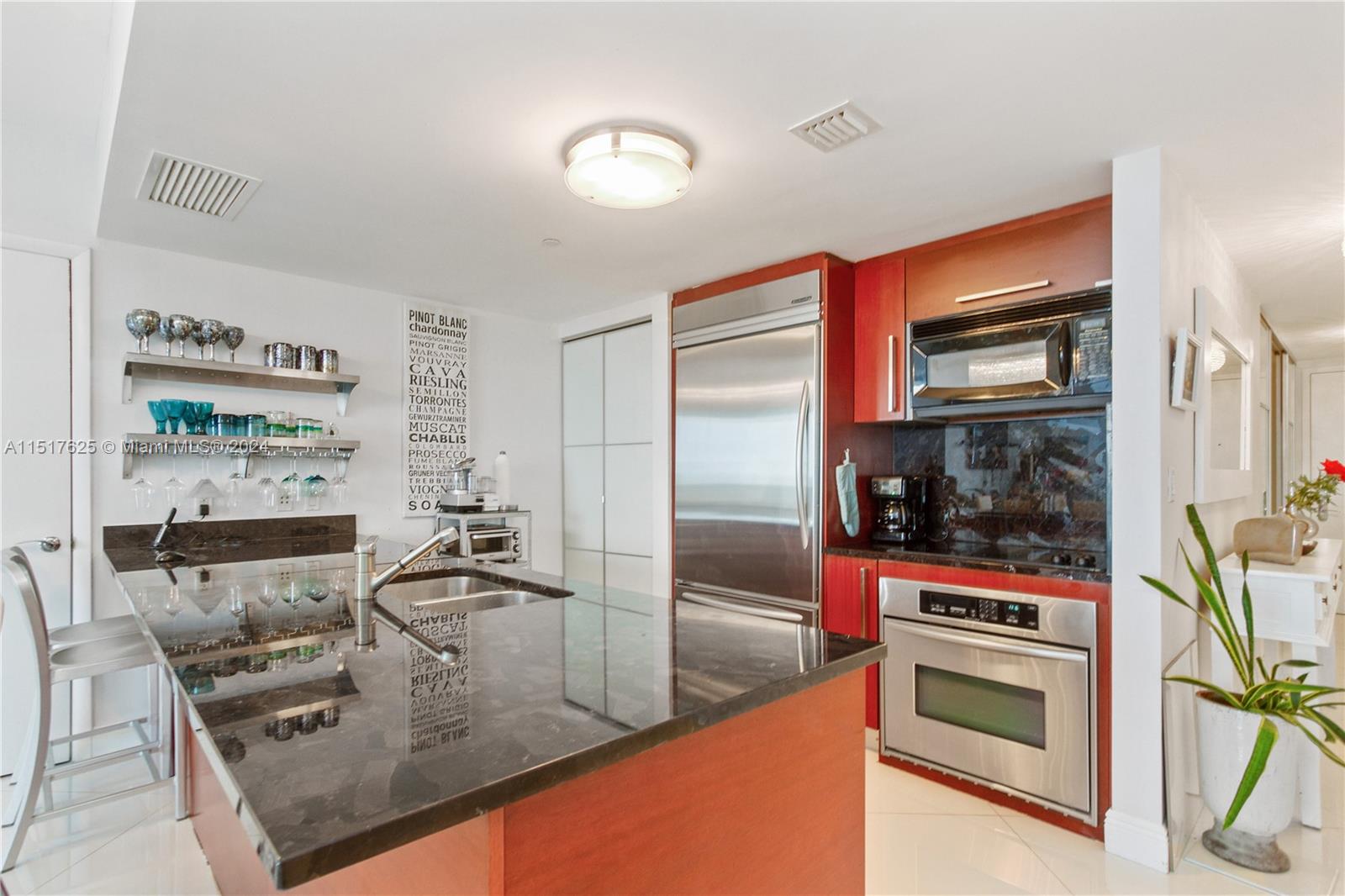 84b12bae-2605 1830 S OCEAN DR, Hallandale Beach FL 33009 — #A11517625