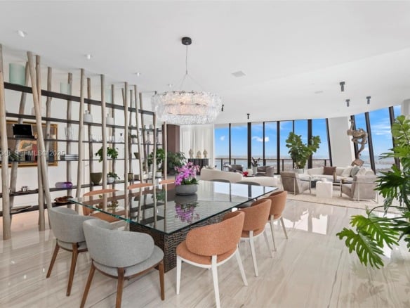 1000 Biscayne Blvd # 5501, Miami FL 33132 — #A11518048